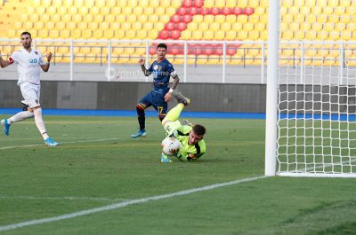 Amichevole Lecce-Cosenza 2-1, primo gol di Babacar - Corriere Salentino