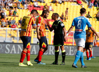 Il Napoli vince 1-4 al Via del Mare. Il Lecce gioca senza una punta