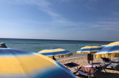 Nel Salento il sogno estivo continua, ma tanti lidi sono pronti a smontare già da domani - Corriere Salentino