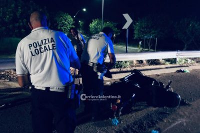 Perde il controllo dello scooter e finisce fuori strada, nulla da fare per un 39enne leccese - Corriere Salentino