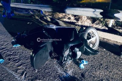 Perde il controllo dello scooter e finisce fuori strada, nulla da fare per un 39enne leccese - Corriere Salentino