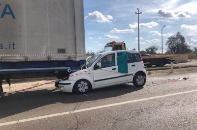 Tragedia sulla Squinzano - Trepuzzi, schianto auto contro camion: muore una 57enne - Corriere Salentino
