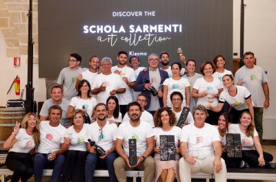 Schola Sarmenti presenta i suoi nuovi “cillenti” amori, un rosè brut e un bianco, in attesa del rosso - Corriere Salentino