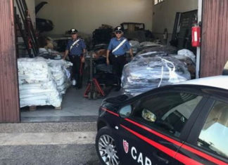 Nel capannone custodisce 38 bancali di pellame rubati, 62enne nei guai per ricettazione
