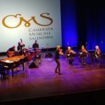 Il violinista Alessandro Quarta apre la stagione concertistica della CMS: una torta a tre piani per i 50 anni - Corriere Salentino