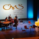 Il violinista Alessandro Quarta apre la stagione concertistica della CMS: una torta a tre piani per i 50 anni - Corriere Salentino