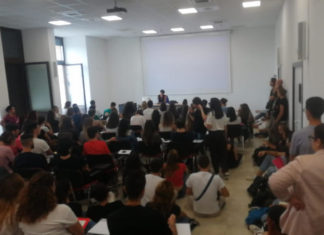 Link Lecce denuncia: “Studenti umiliati anche quest’anno, basta aule pollaio”