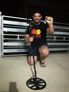 “Ho perso la fede a Gallipoli”. Ritrovata da un volontario, cercasi proprietario - Corriere Salentino