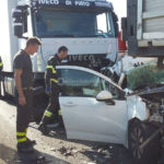 Tragedia sulla Lecce - Brindisi, auto resta schiacciata tra due camion: muore un'insegnante - Corriere Salentino