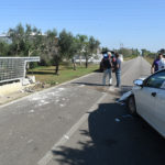 Auto fuori strada, mamma e figlia restano incastrate tra le lamiere: in "codice rosso" al Fazzi - Corriere Salentino