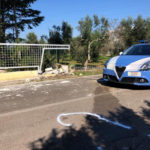 Auto fuori strada, mamma e figlia restano incastrate tra le lamiere: in "codice rosso" al Fazzi - Corriere Salentino