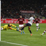 Calderoni toglie le caldarroste dal fuoco ai giallorossi. Milan - Lecce 2-2 - Corriere Salentino