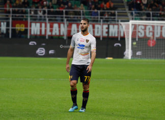 Lecce, ogni tanto qualche palla in tribuna non guasta