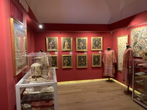 Gianni De Benedittis presenta questa sera le sue ultime creazioni di gioielli: Carnivorous e Bacterium - Corriere Salentino