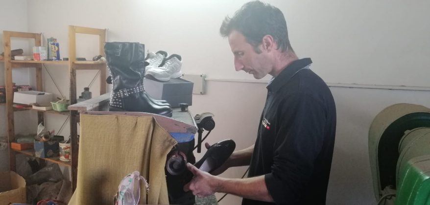 Antichi mestieri: lu scarparu - Corriere Salentino