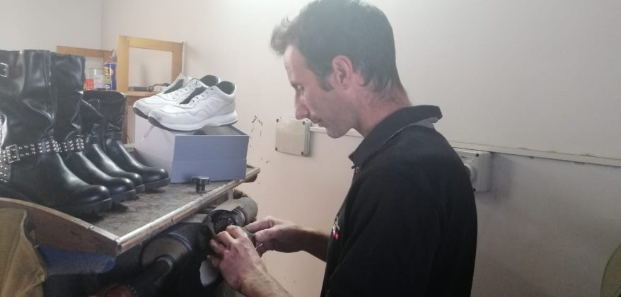 Antichi mestieri: lu scarparu - Corriere Salentino