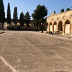 In migliaia hanno onorato il giorno dei defunti, Signore: “Superata la prova del decoro e della pulizia nel cimitero” - Corriere Salentino