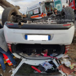 Fuori strada con l'auto, si schianta contro un albero e si ribalta: 36enne in ospedale con "codice rosso" - Corriere Salentino