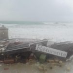 Tromba d'aria sul litorale ionico: barche spazzate via dal vento, distrutti muretti, lidi e ristoranti - Corriere Salentino