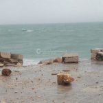 Tromba d'aria sul litorale ionico: barche spazzate via dal vento, distrutti muretti, lidi e ristoranti - Corriere Salentino