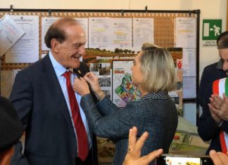 Wojtek Pankiewicz riceve l’onorificenza Croce di Ufficiale dell’Ordine al Merito della Repubblica di Polonia
