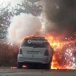 Riavvia l'auto dopo il rifornimento ed il mezzo va a fuoco: tragedia sfiorata nell'area di servizio - Corriere Salentino