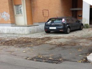 Multe a gogo in via Manzoni, gli automobilisti non ci stanno e chiamano polizia e carabinieri - Corriere Salentino
