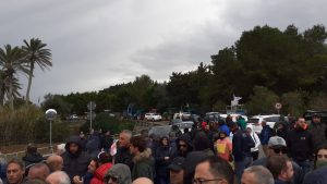 Otranto, tutti in strada contro la burocrazia kafkiana: “La legge dice sì ai pontili”. La battaglia del Riesame - Corriere Salentino