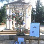 Martano, un ulivo secco per albero di Natale contro l'utilizzo dei pesticidi - Corriere Salentino