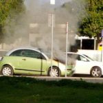 Fumo e fiamme dal cofano anteriore: auto prende fuoco. Paura in centro - Corriere Salentino