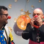 Clownterapia con mons. Vito Angiuli, missione sorriso tra le corsie dell’ospedale Cardinale Panico di Tricase - Corriere Salentino