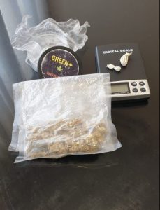 Va a scuola con mdma, marijuana e bilancino nello zaino: nei guai studente 19enne - Corriere Salentino