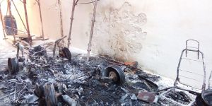 Misterioso incendio: in cenere microcar. Vasche e tubi d’acqua per spegnere il rogo - Corriere Salentino