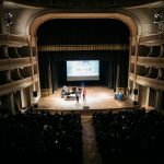 Il Premio Arte, Scienza e Coscienza all’Apollo commuove, entusiasma e stupisce il pubblico - Corriere Salentino