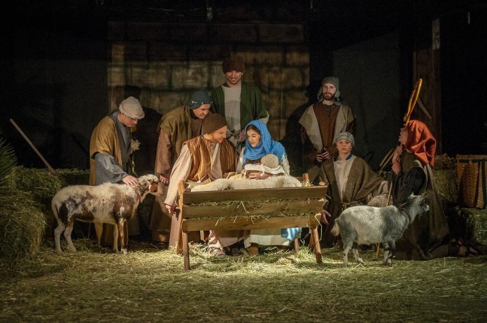 Foto Del Presepe Di Natale.Quarta Edizione Del Presepe Te Li Furneddhi E Al Villaggio Di Natale Si Balla Con Bar Italia