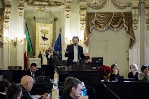 Consiglio comunale: Darsena, passa il sostegno ai pescatori di San Cataldo penalizzati dai ritardi - Corriere Salentino