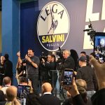 La prova di forza di Matteo Salvini a Bari, sfida interna a FdI e a Emiliano: qualcuno urla “No a Fitto” - Corriere Salentino