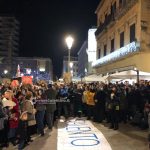 Le sardine in Piazza Sant’Oronzo cantano “Bella ciao” e lanciano il grido di battaglia antisovranista - Corriere Salentino