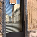 Colpi d'arma da fuoco contro salone di un parrucchiere: mistero nella notte - Corriere Salentino