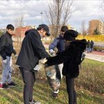 Plogging al quartiere Stadio con gli studenti: con il sindaco cinque classi del Deledda - Corriere Salentino