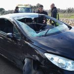 Auto si ribalta dopo lo schianto contro un muretto, in ospedale con "codice rosso" - Corriere Salentino