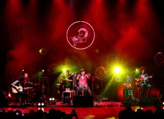 Negrita in trionfo a Lecce. La rock band di Arezzo accende il Teatro Apollo