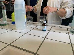 Manca l’amuchina in farmacia? Niente paura, la fanno a scuola, al Galilei Costa Scarambone - Corriere Salentino