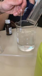 Manca l’amuchina in farmacia? Niente paura, la fanno a scuola, al Galilei Costa Scarambone - Corriere Salentino