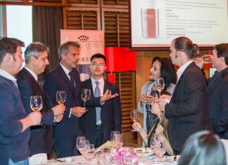 Un imprenditore salentino bacchetta Zaia: “Non conosce la Cina e la sua cultura. Parla per sentito dire”