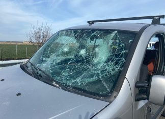 Imboscata contro i tifosi del Casarano di ritorno da Nocera Inferiore: pulmino distrutto e due feriti