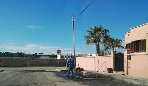 Non si placa la scia di fuoco in provincia: altri due incendi nella notte. In fumo tre auto - Corriere Salentino