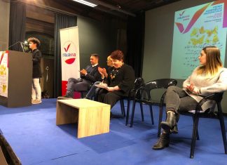 Bellanova chiama Zingaretti, ma lui non risponde ancora. I renziani vogliono la testa di Emiliano