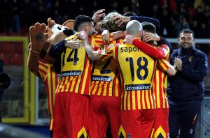 Habemus vittoria, Toro matato. 4-0 del Lecce sul Torino - Corriere Salentino