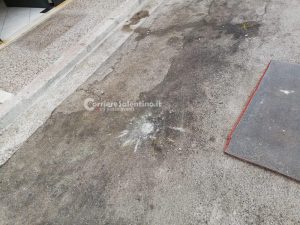 Bomba sotto un’auto ne danneggia altre tre: paura nella notte, nel mirino un 40enne - Corriere Salentino